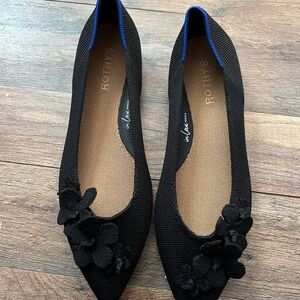 Rothy's The Point II  with Floral 9.5